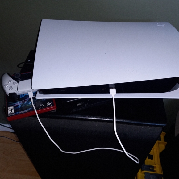 Ps5 - Picture 3 of 3